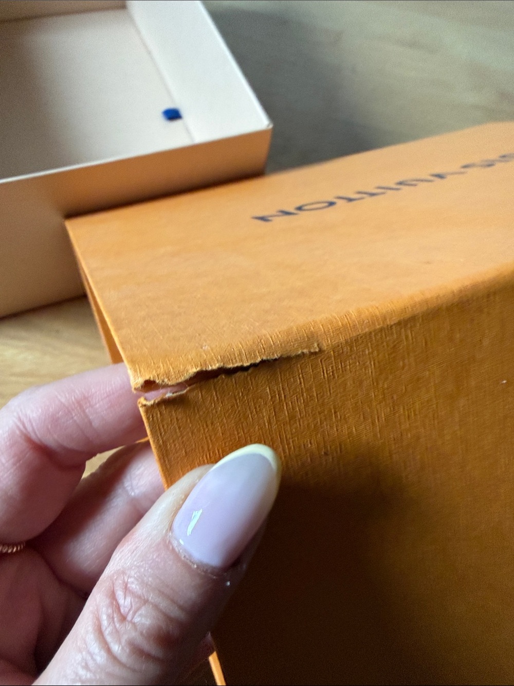 Louis Vuitton Orange Box with Navy Logo - Picture 8 of 10